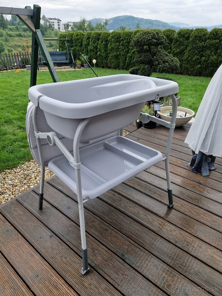 Prebaľovací pult a vanička chicco - 2