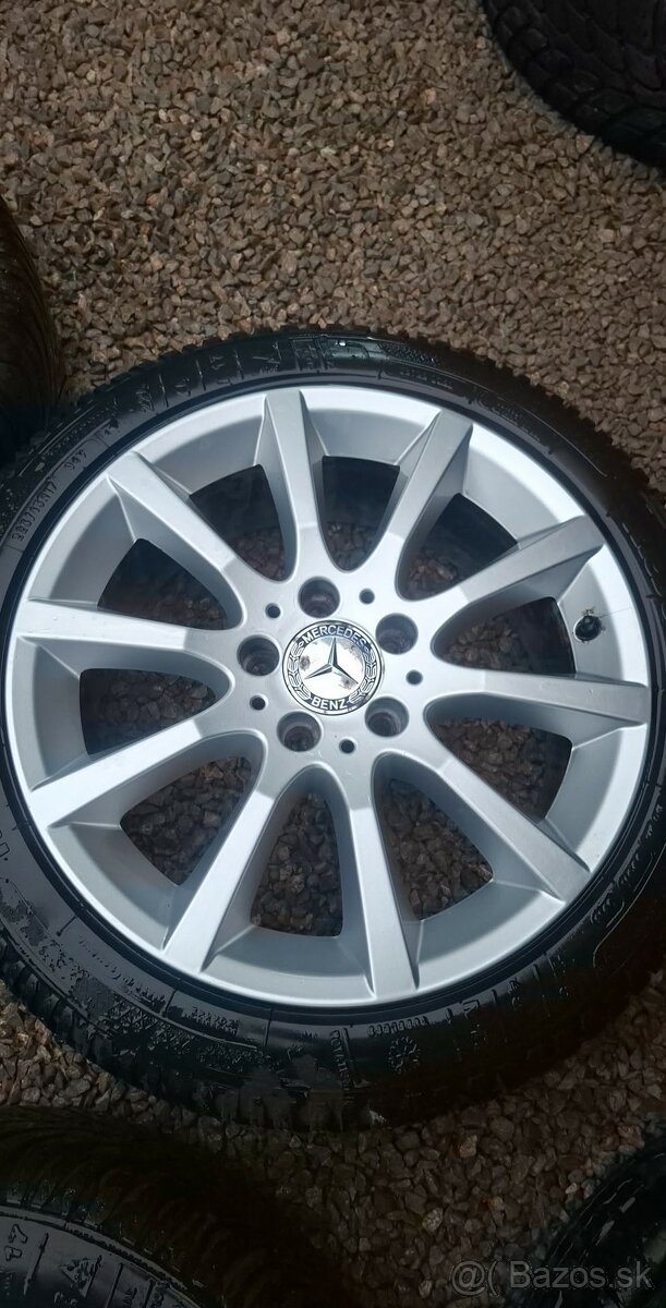 Mercedes R17 top stav - 2