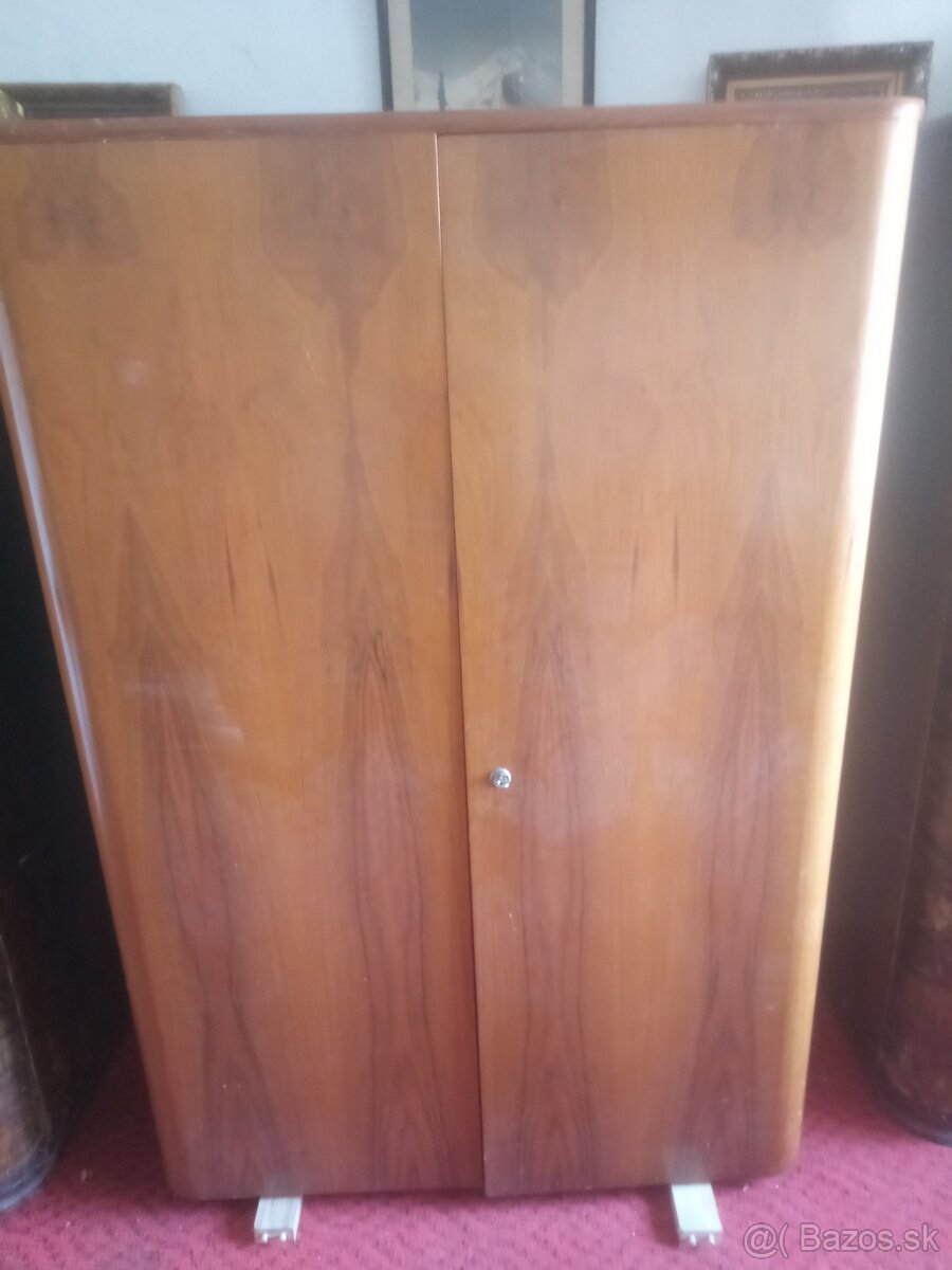 Ponúkam staré skrine - 2