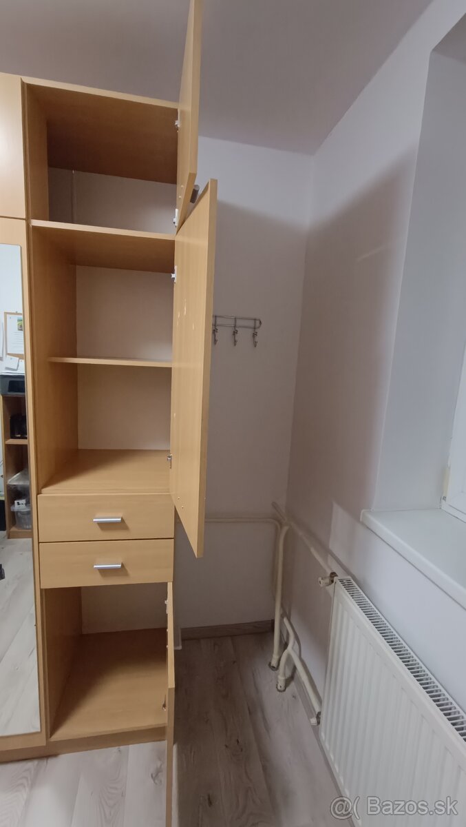 Skriňa REA od Drevony - 2