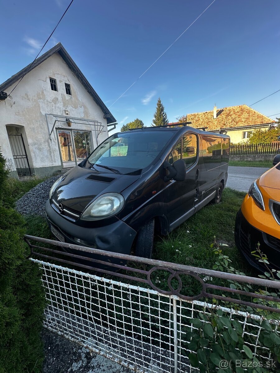 Opel Vivaro - 2