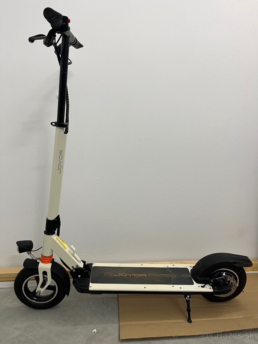 Elektricka Kolobezka Joyor X5S - 2