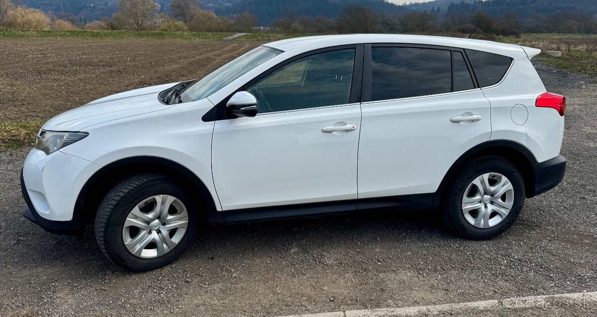 Toyota rav4 , 2.0 benzín 4x4 - 2