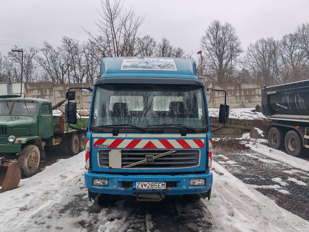 Volvo FL220 odtahovka - 2