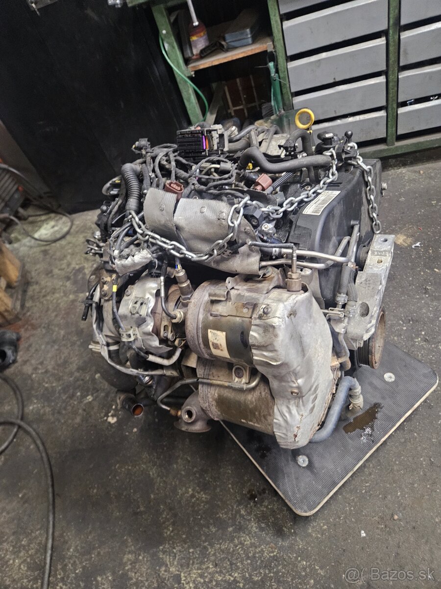 Rozpredam motor 1.6 tdi DBK - 2