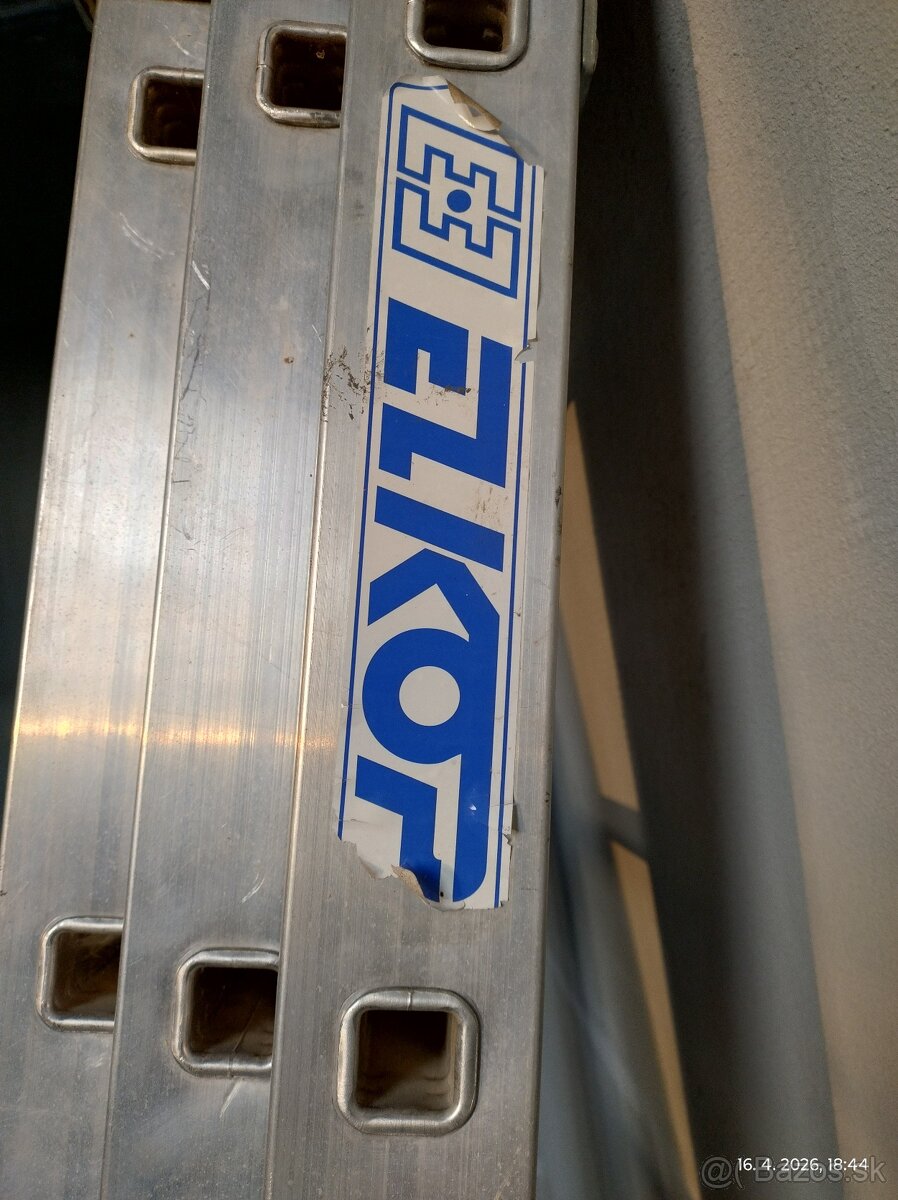 Hliníkový rebrík 3 dielny - 2