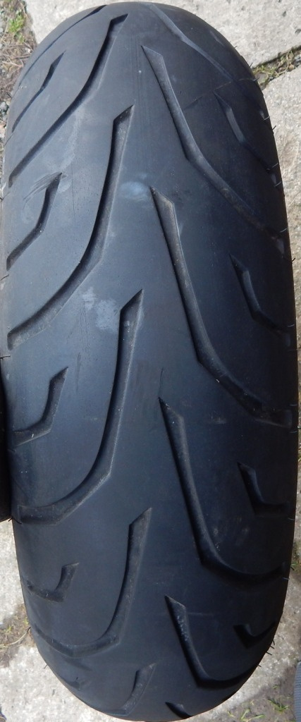 180/60 r17 pneu - 2