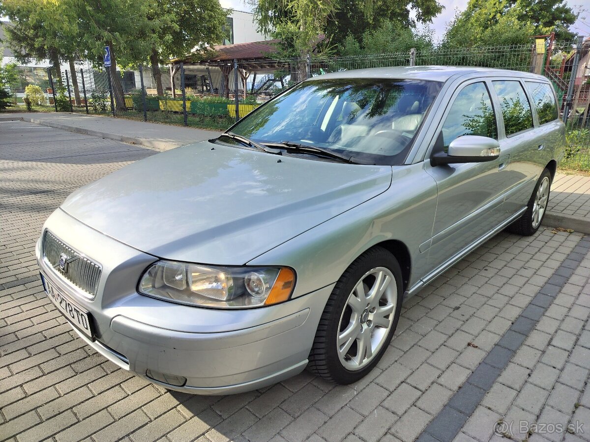 Volvo V70 D5 136kw - 2
