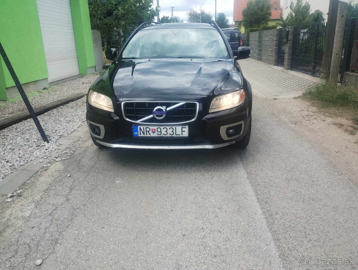 Volvo XC70 - 2