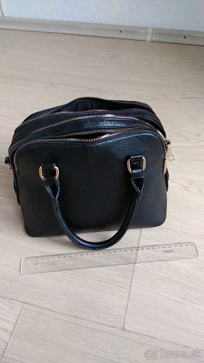 Elegantná čierna kabelka - 2