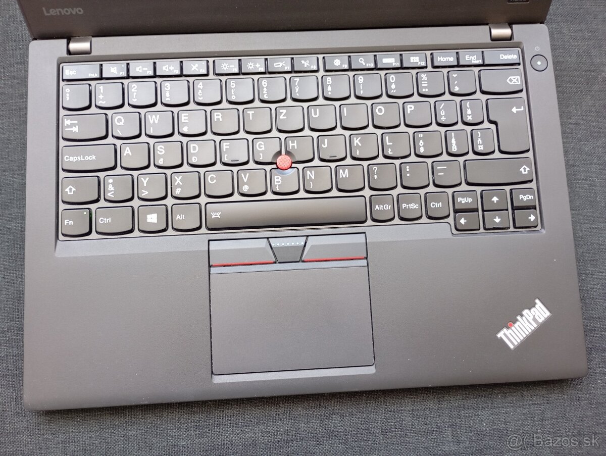 predám Lenovo thinkpad x260 ,Intel(R) Core™i3 , 8gb ram - 2