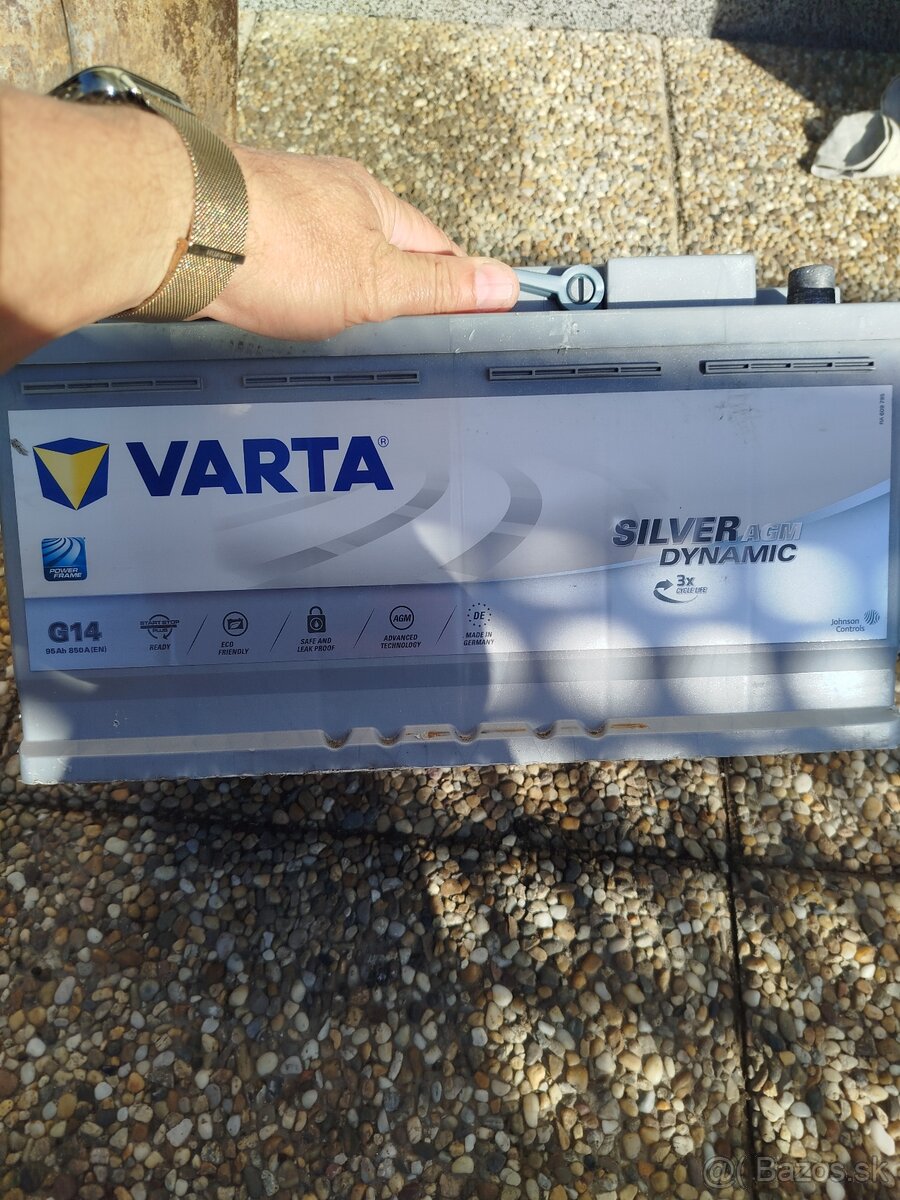 Akumulátor Varta G14 a Varta G15 - 2
