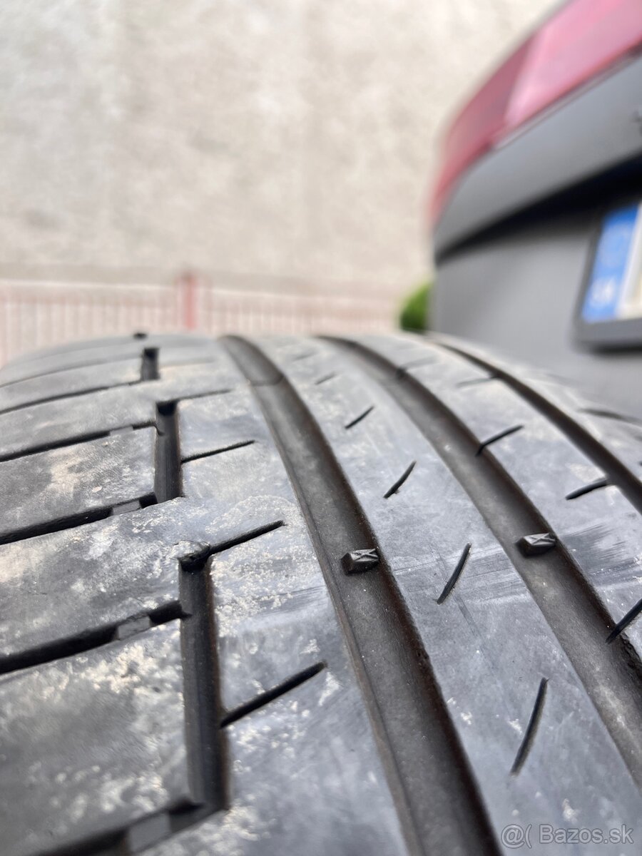215/55 R17 pneu Michelin Continental - 2