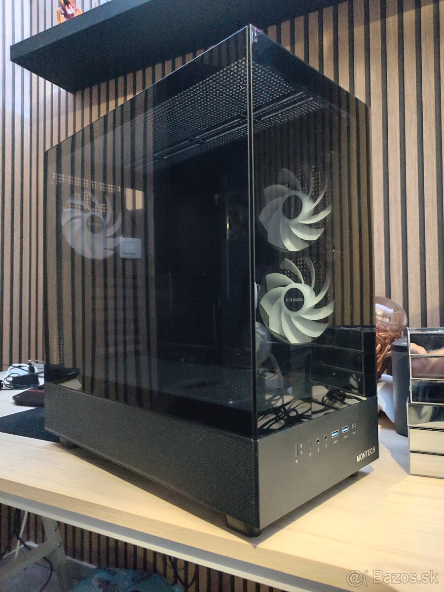 PC skrinka Montech XR Black - 2