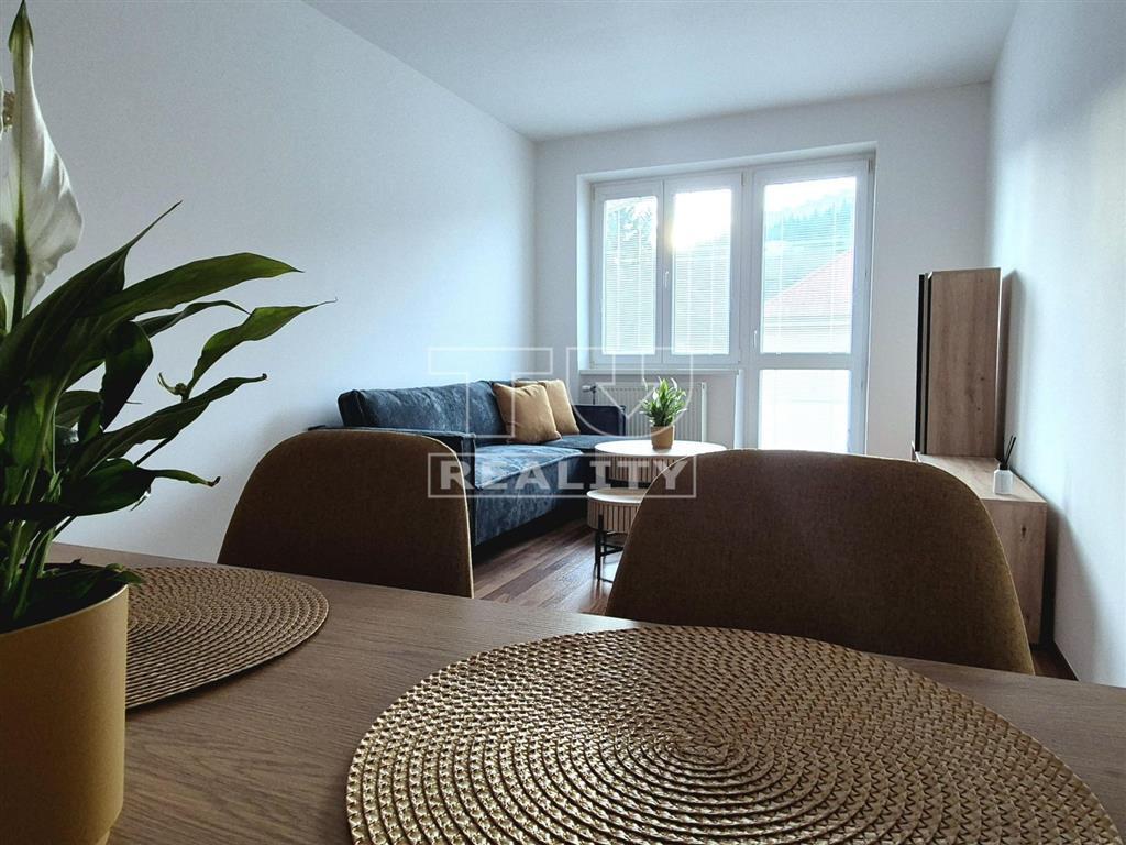 2i byt s balkónom, TOP lokalita mesta - 2