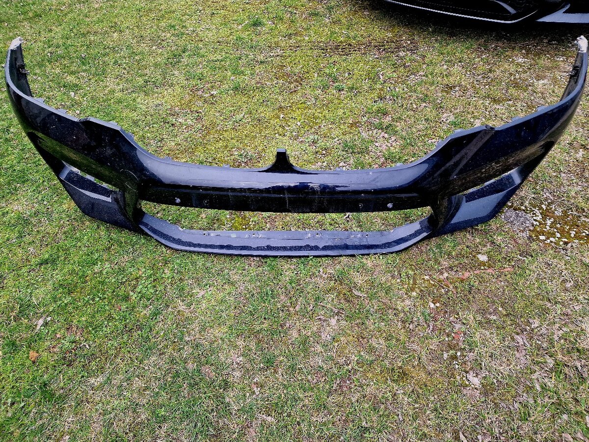 Predný nárazník BMW M5 competition - 2