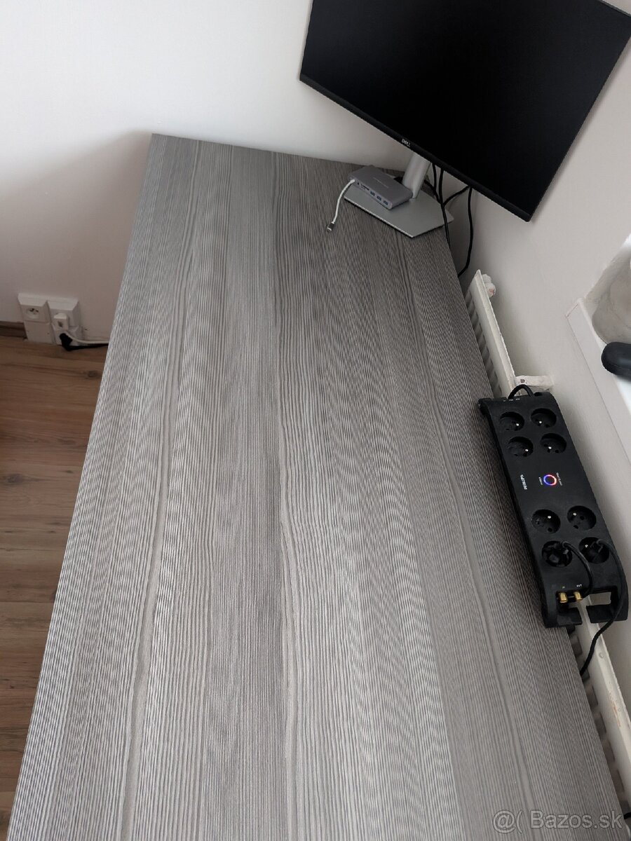 Pracovný, písací stol - 2