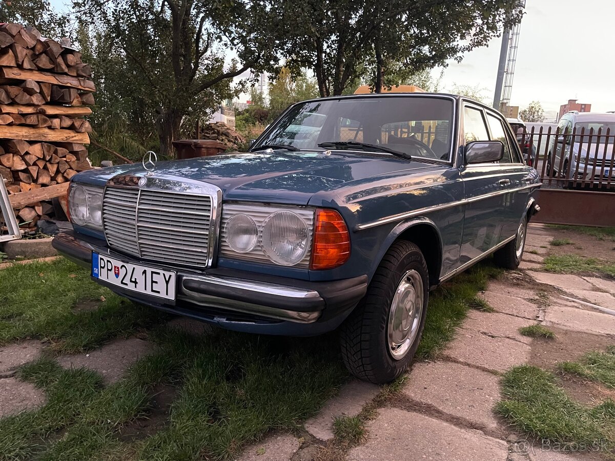Mercedes - Benz 240d - 2
