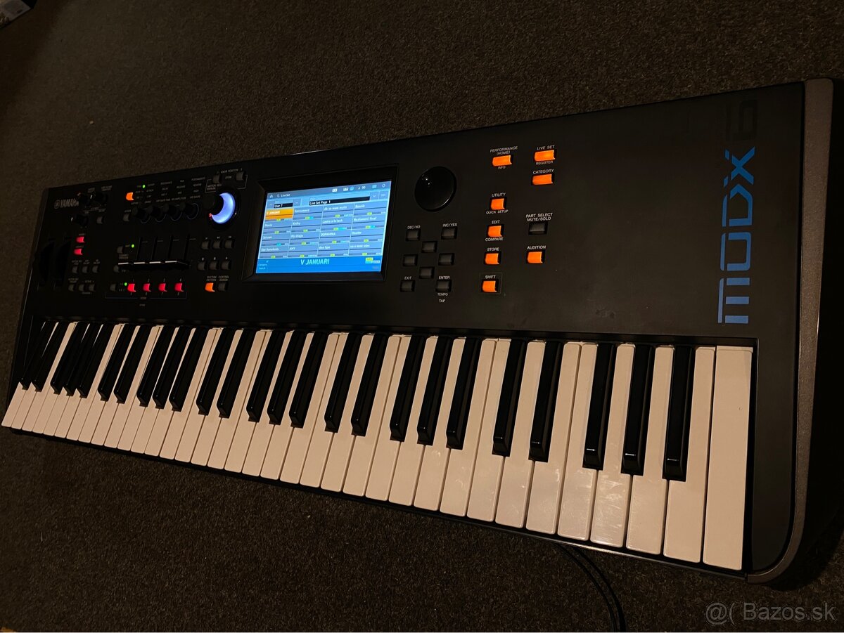 Yamaha modx6 - 2
