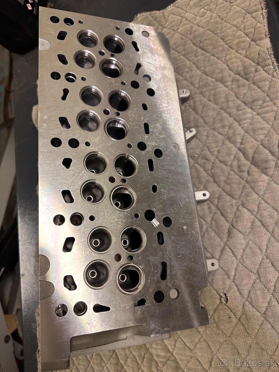 Predam hlavu na Amarok Crafter 2.0tdi bitdi - 2