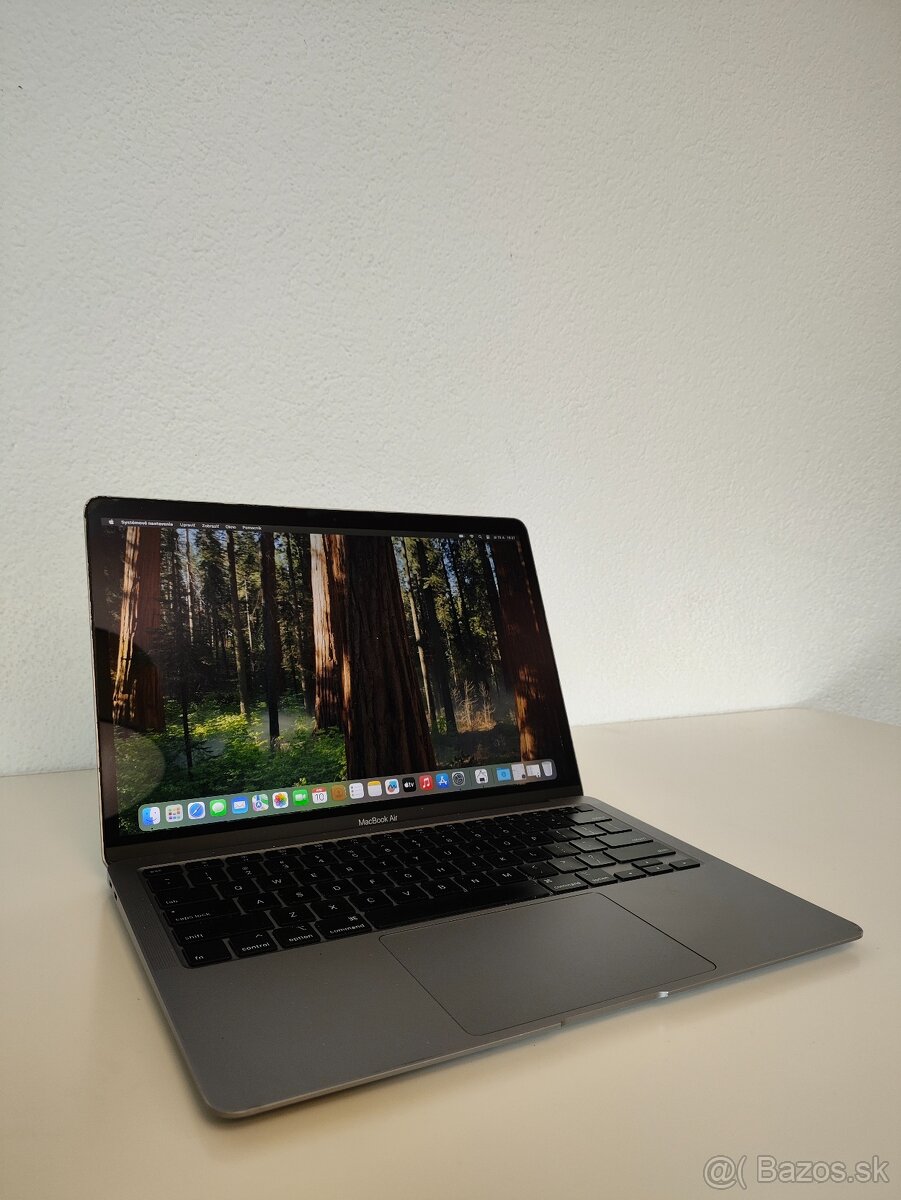 MacBook Air 2020 | i5 • 8GB • 256GB SSD - 2