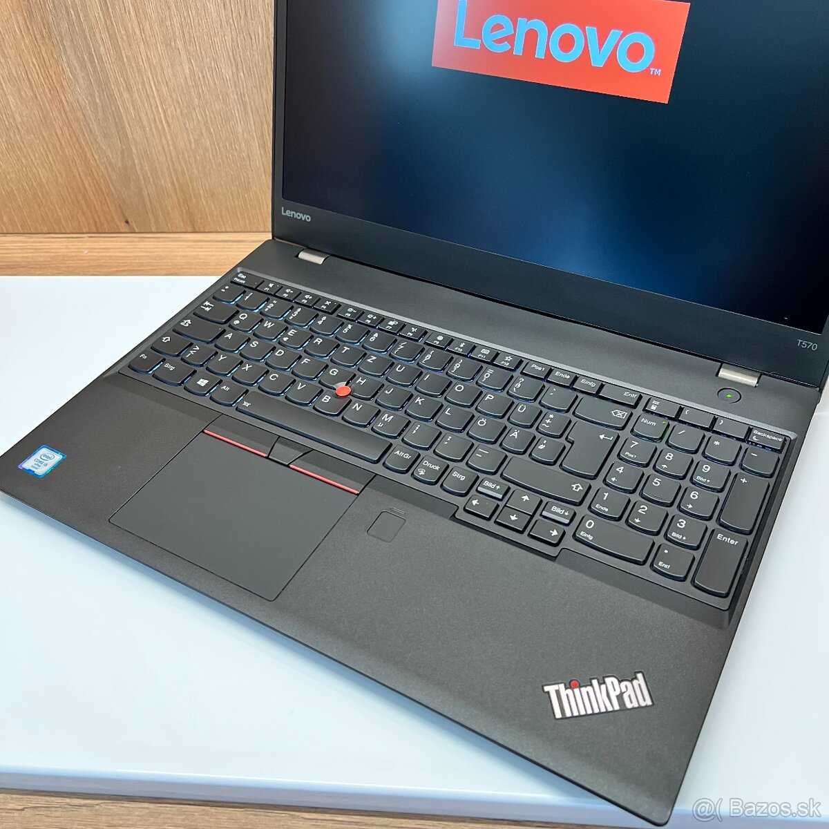 Lenovo ThinkPad T570 - výdrž 3,5h - 2