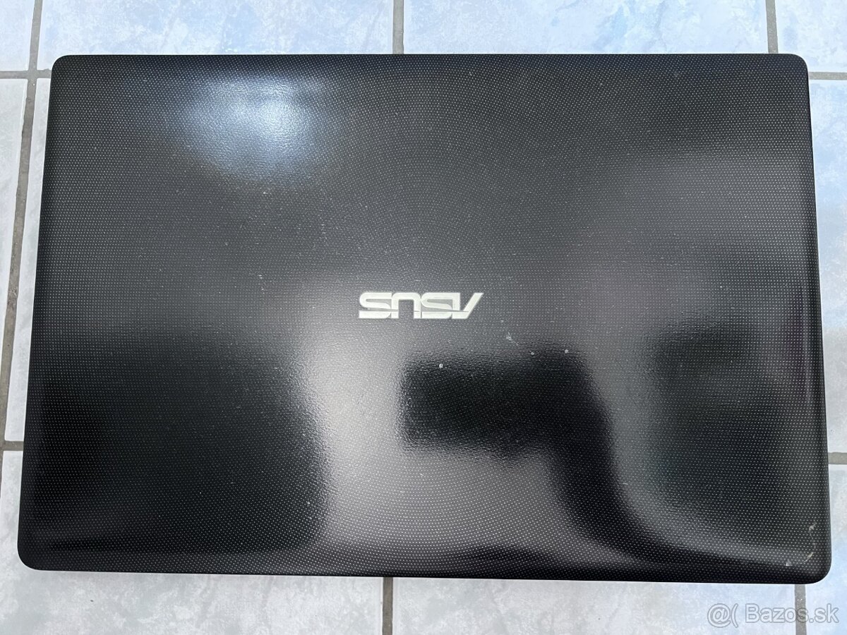 Asus notebook - 2