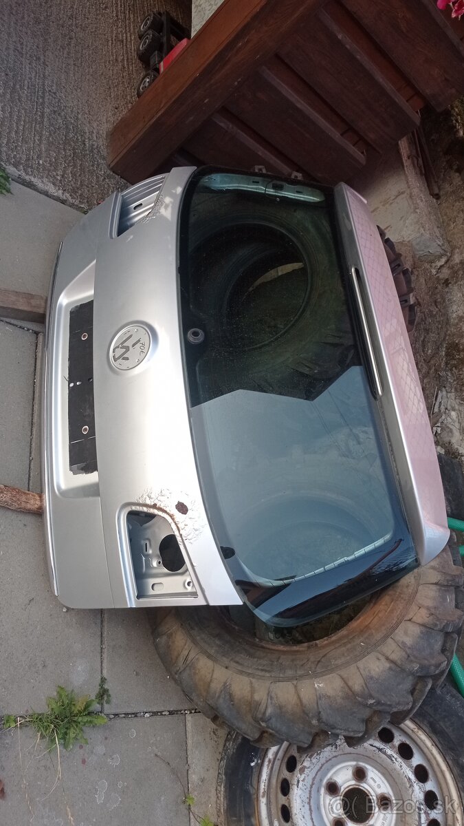 Kufor VW Passat b6 - 2