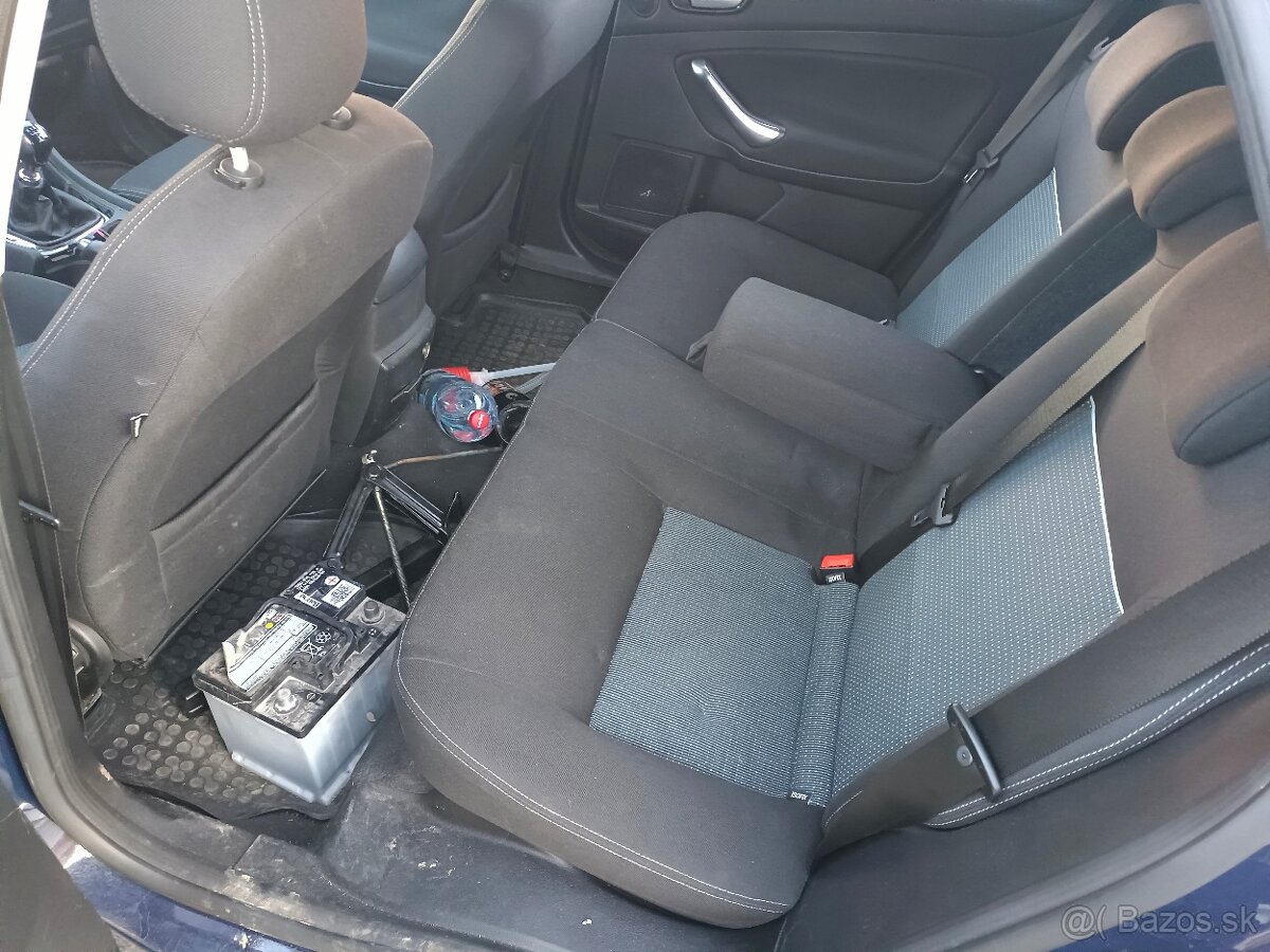 Sedačky Ford Mondeo mk4 - 2