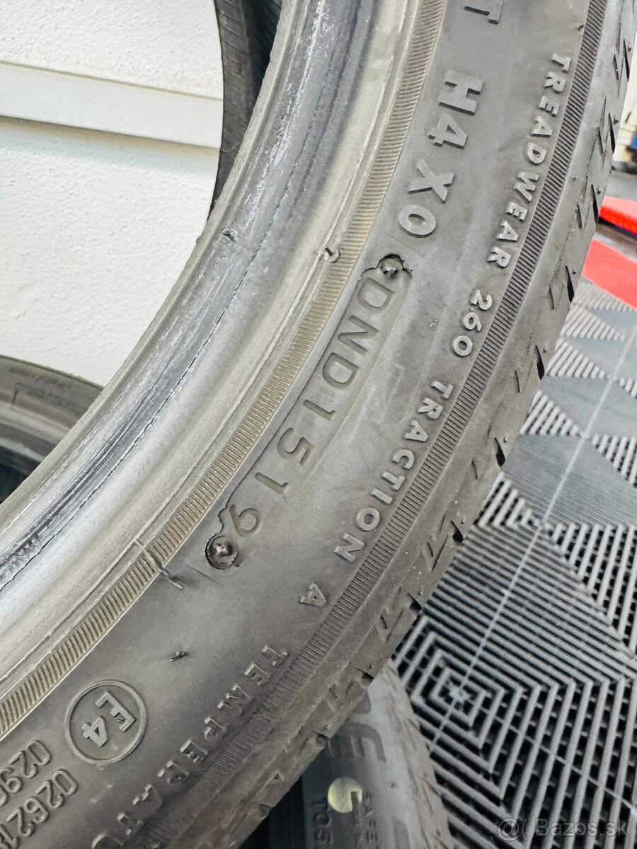 Bridgestone 215/45R18 - 2