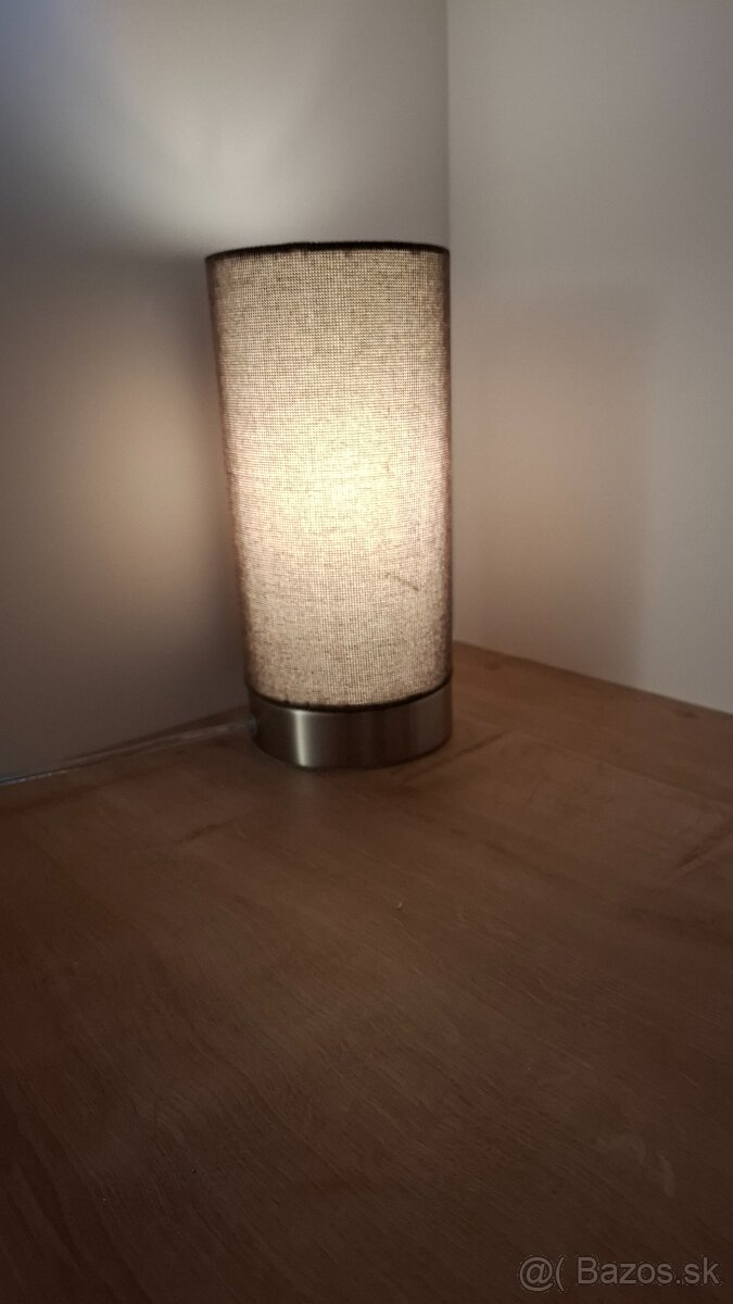 Predám stolnú dotykovú lampu - 2