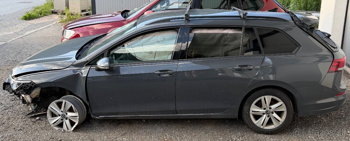 Golf 8 - 2