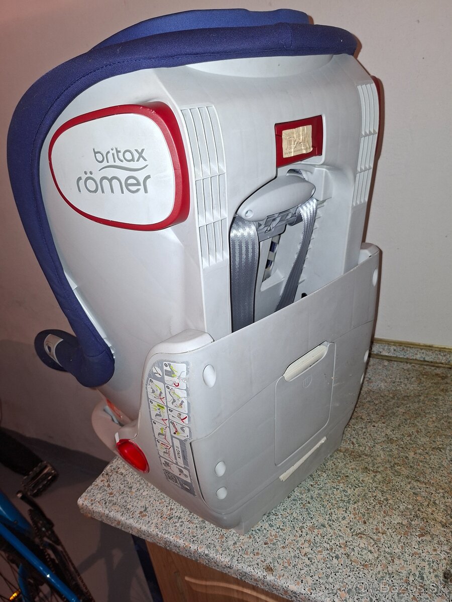 Darujem autosedačku britax römer - 2