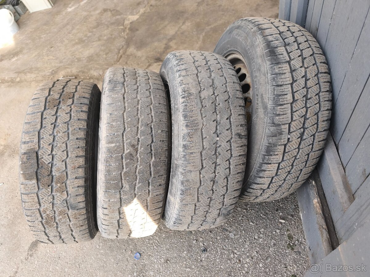 Predám sadu kolies vw Transporter 5x120 r16 - 2