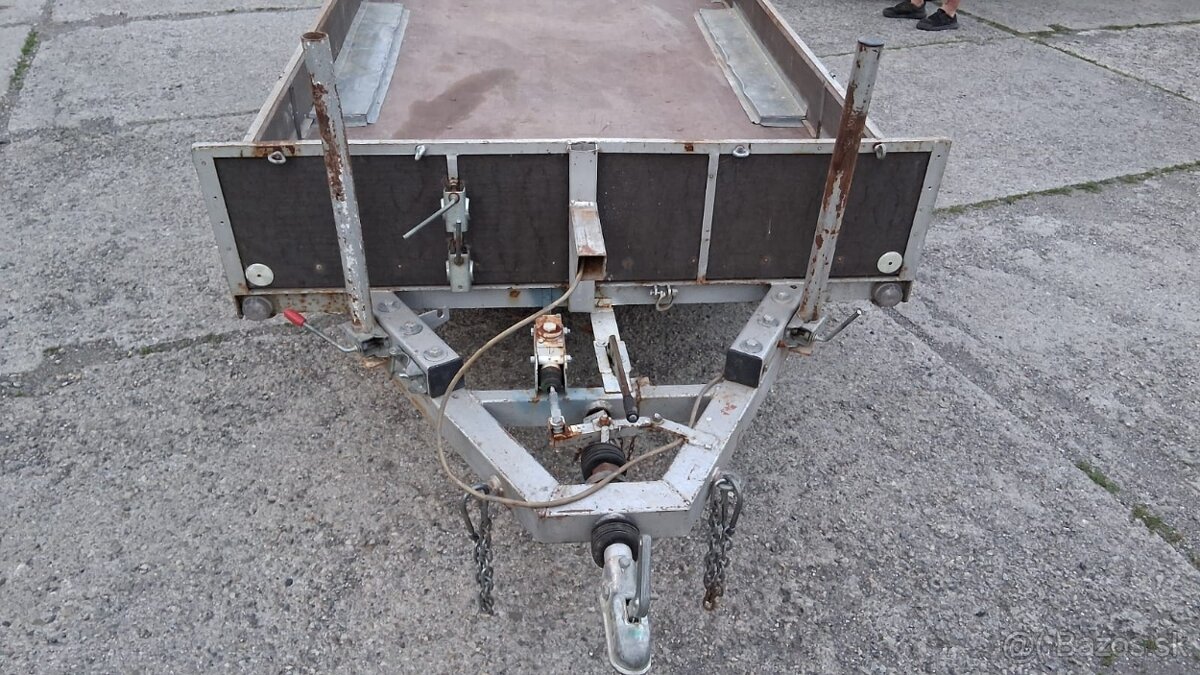 príves, vlek, vlečka, prívesný vozík - 2