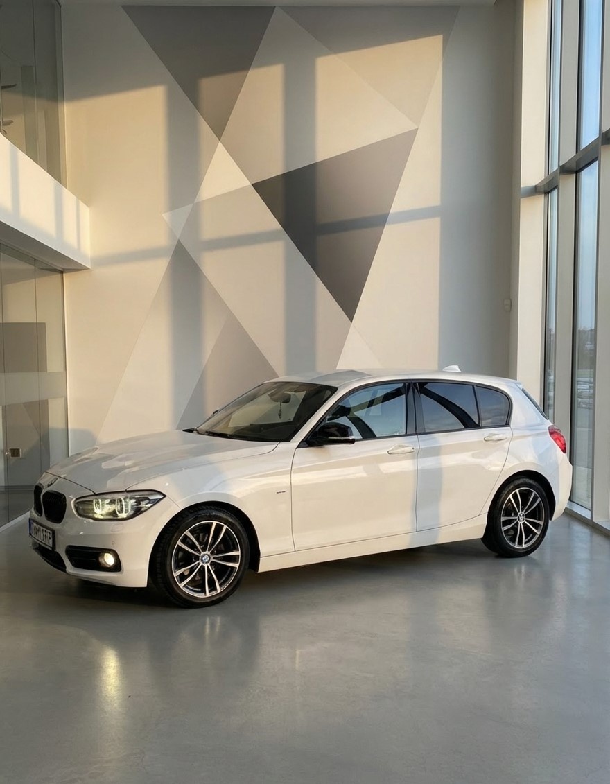 BMW rad 1 118i 2018 Sport line Shadow AT - 2