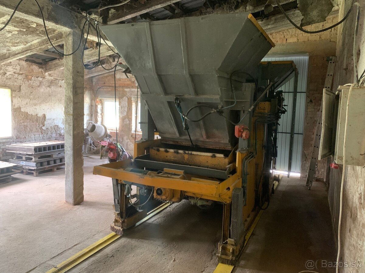Stroj na výrobu zámkovej dlažby - 2