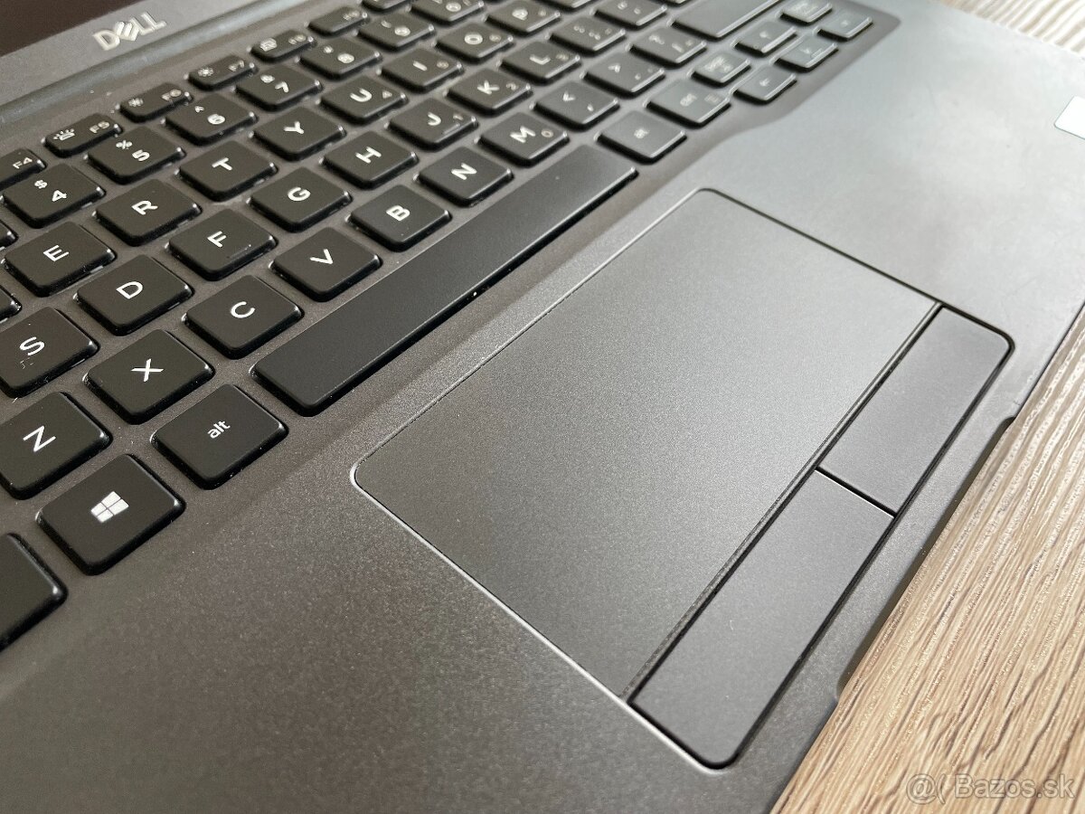 krásný notebook Dell Latitude 7400 - procesor i5 8.gen. - 2