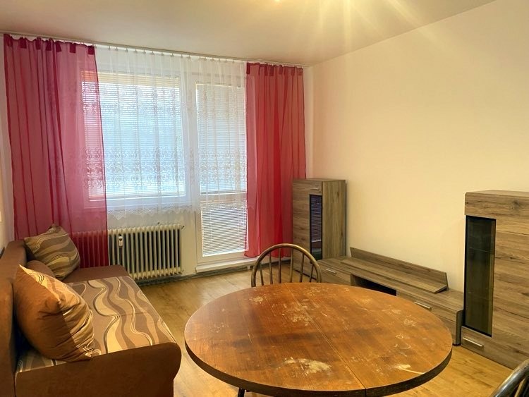 Prenájom - garsónka M-laborce - 2