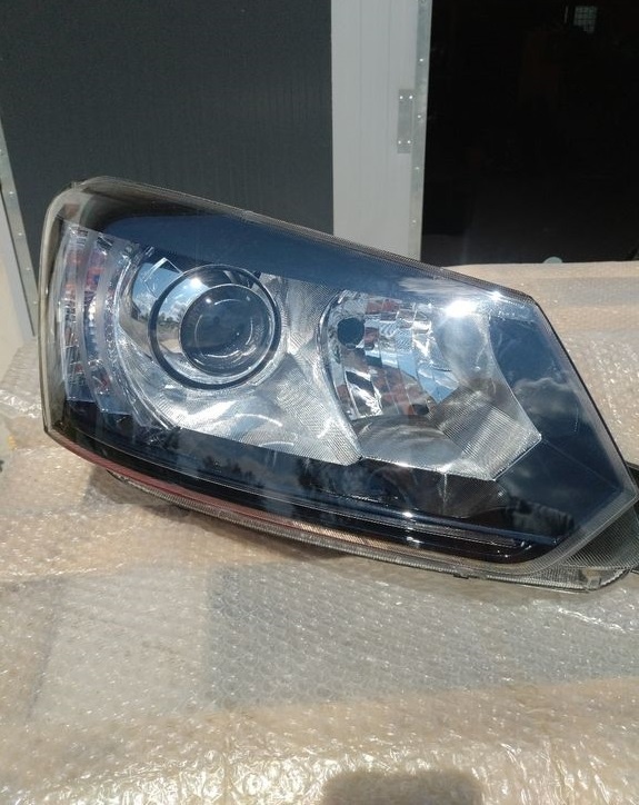 Xenony skoda yeti lift 13-17 pravý levy LED - 2