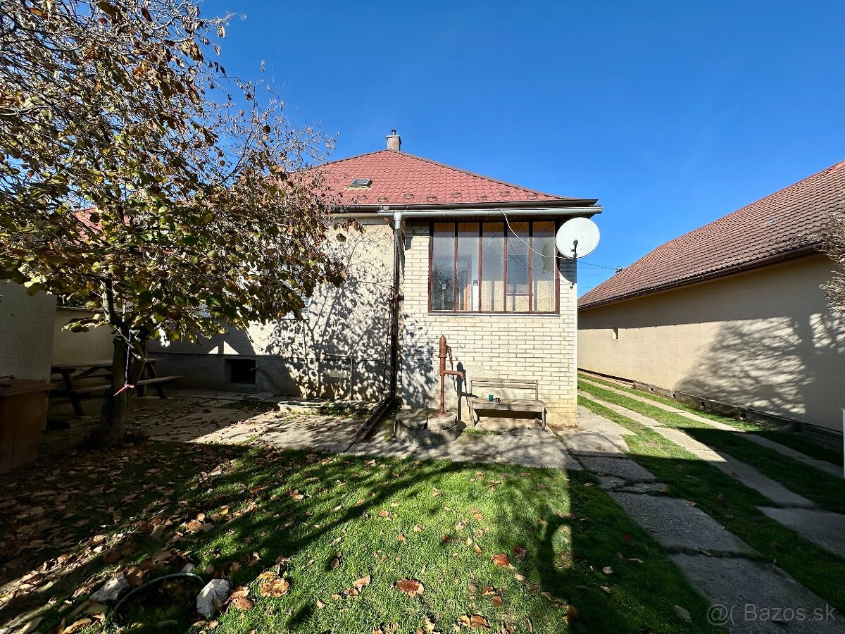 Rodinný dom v obci Jacovce - 2