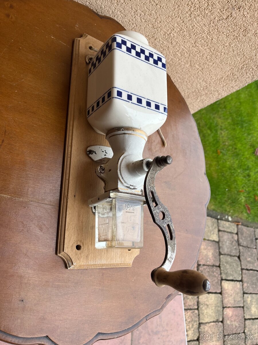 Nástenný mlynček na kávu - 2