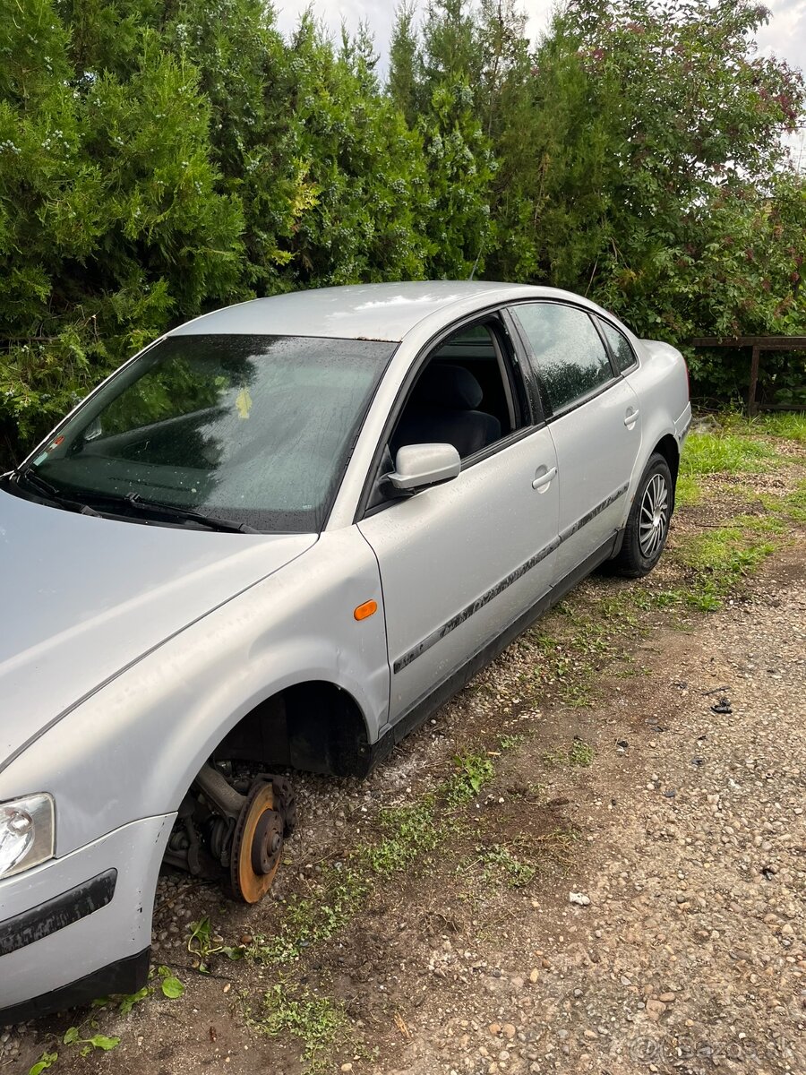 Rozpredám na diely VW Passat B5 1.9 TDI 81 kw 5 st manuál - 2
