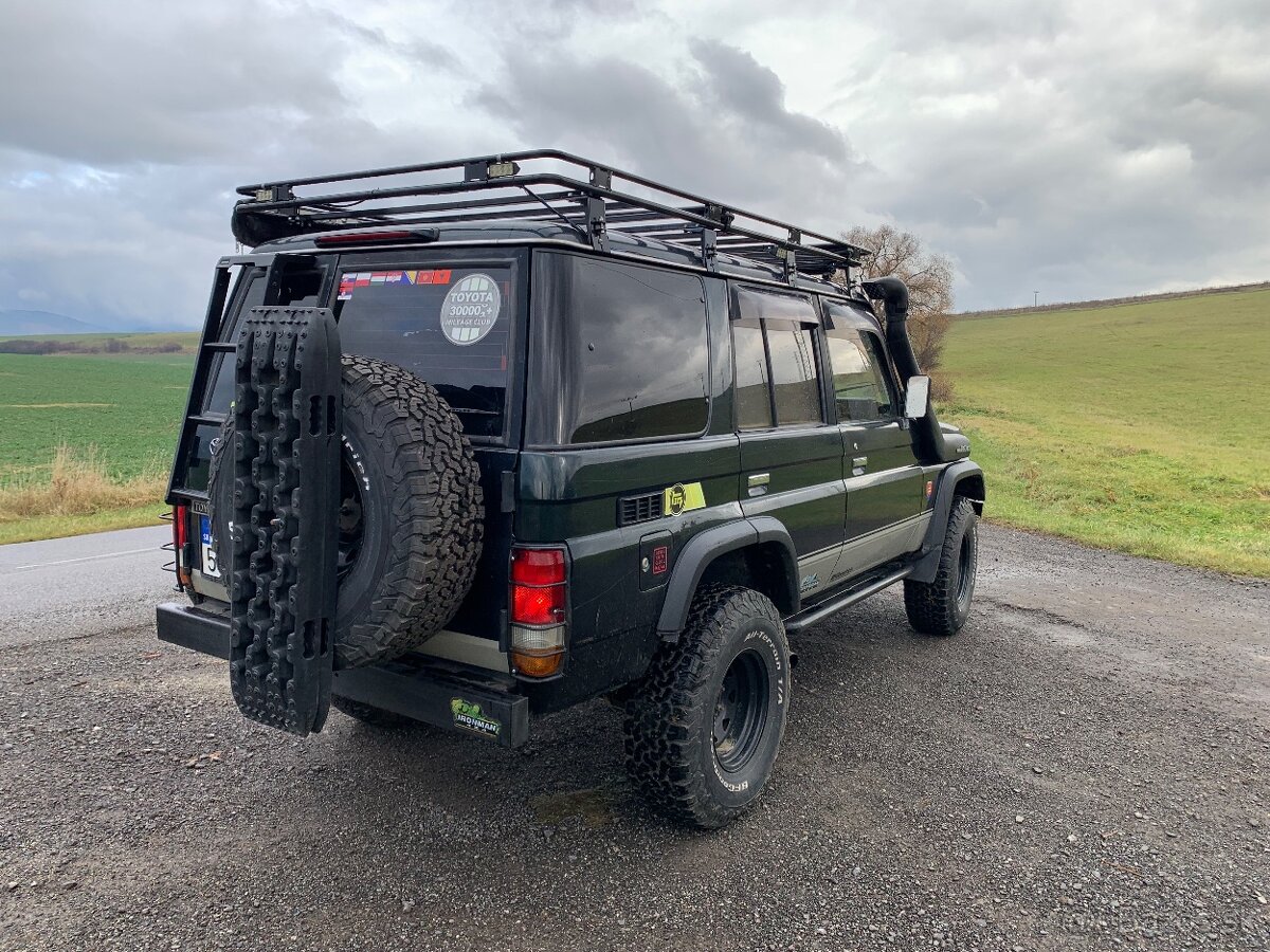 Toyota Land Cruiser KZJ78 - 2