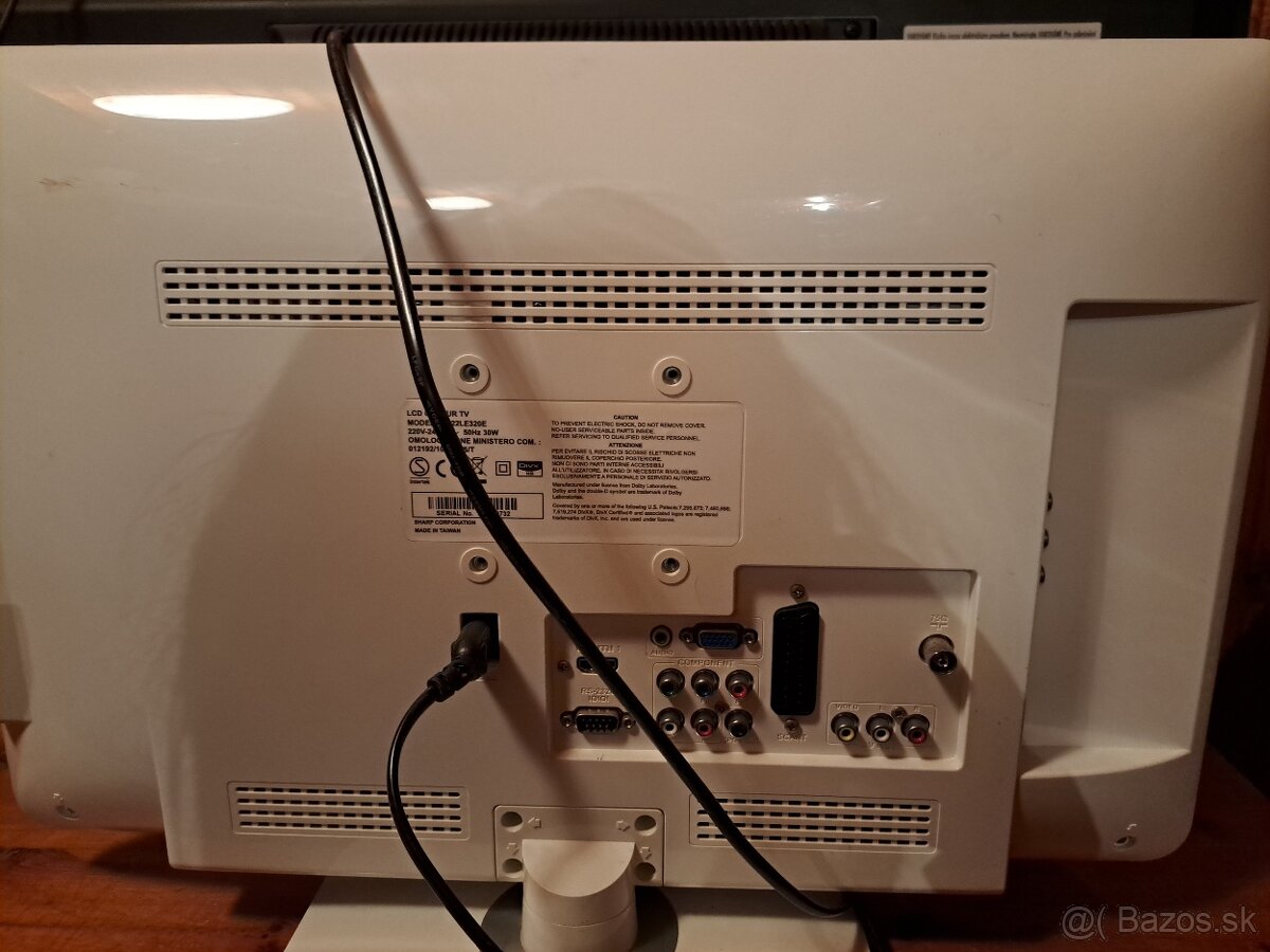 Predám malý TV Sharp - 2