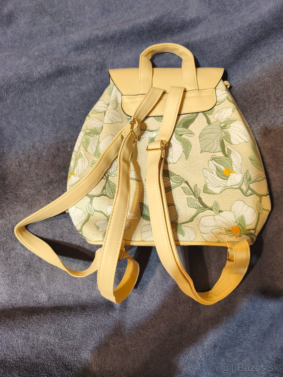 Ruksak s kvetmi - 2