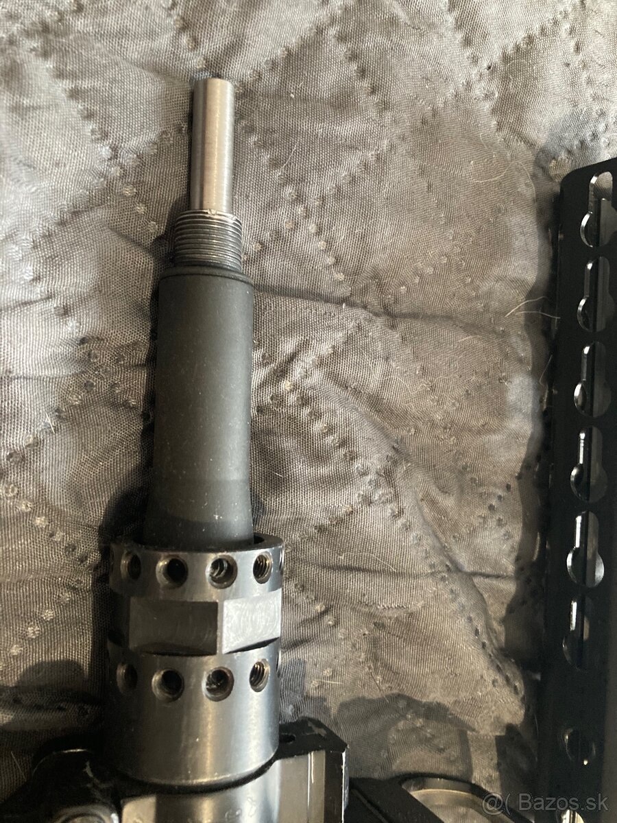 Predám airsoft AR15 - 2