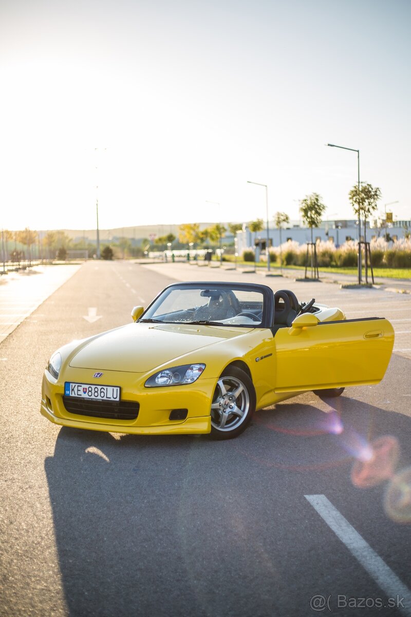 Honda S2000 AP1 (2001) – žltá - 2