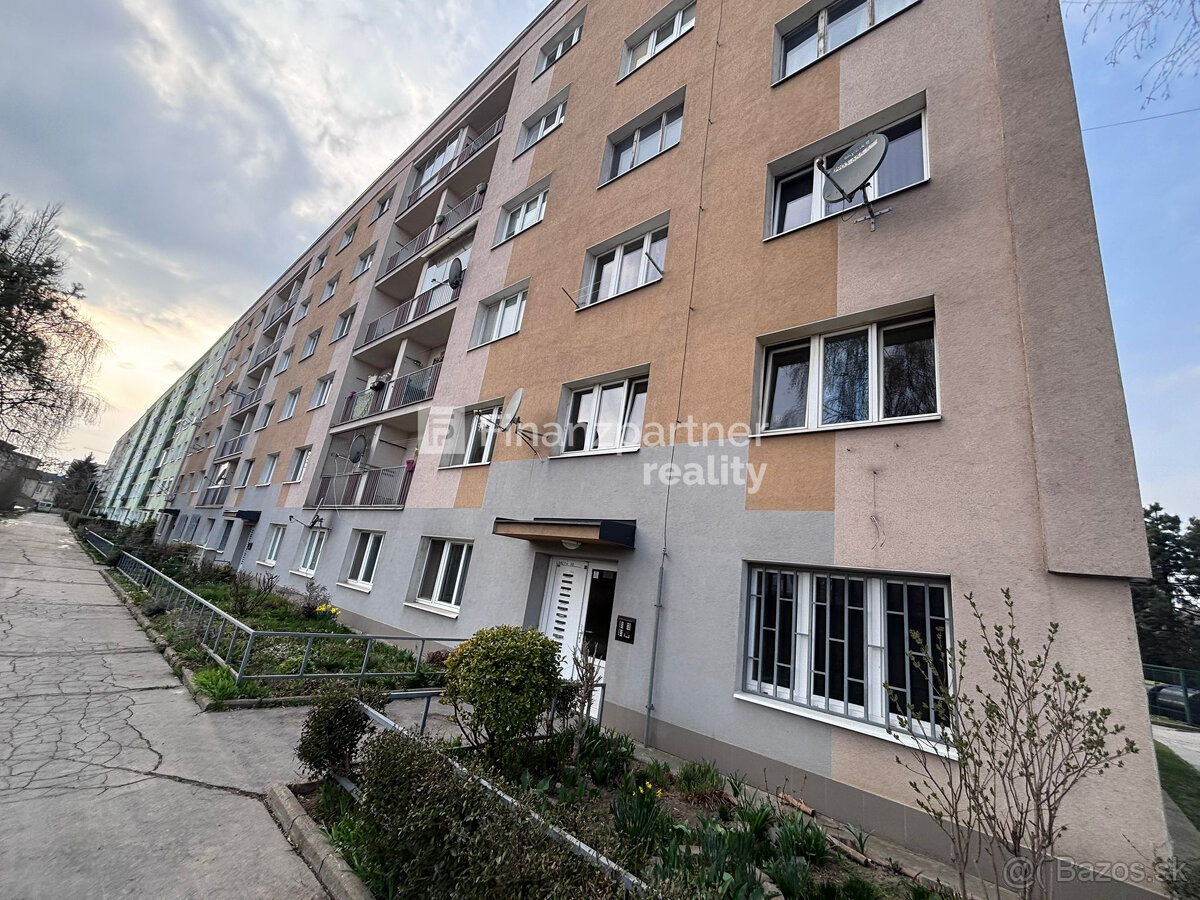 Na predaj 2-izbový byt v Starom Meste - 2