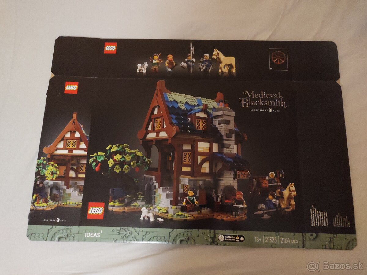 Lego Ideas 21325 Medieval Blacksmith - 2